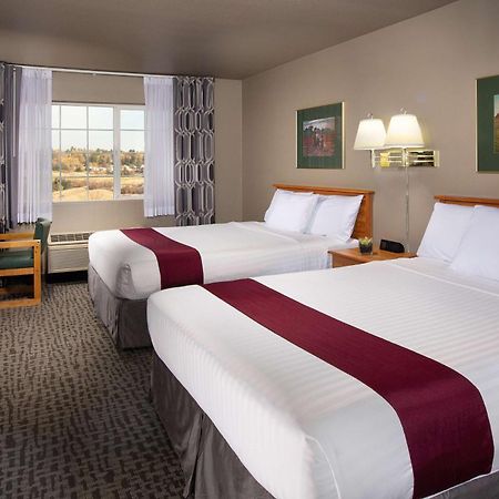 Coast Hilltop Inn Пулман Екстериор снимка